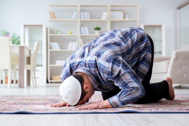 How to Offer Eid Prayer at Home during COVID  Lockdown